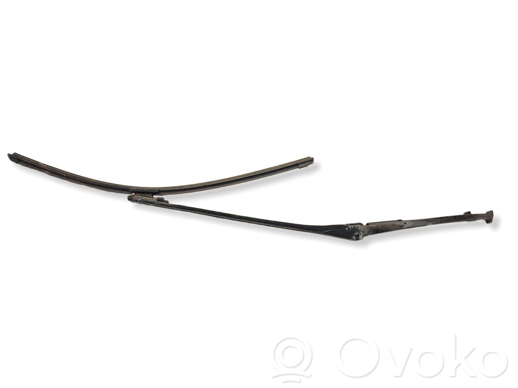 BMW 5 E60 E61 Front wiper blade arm 