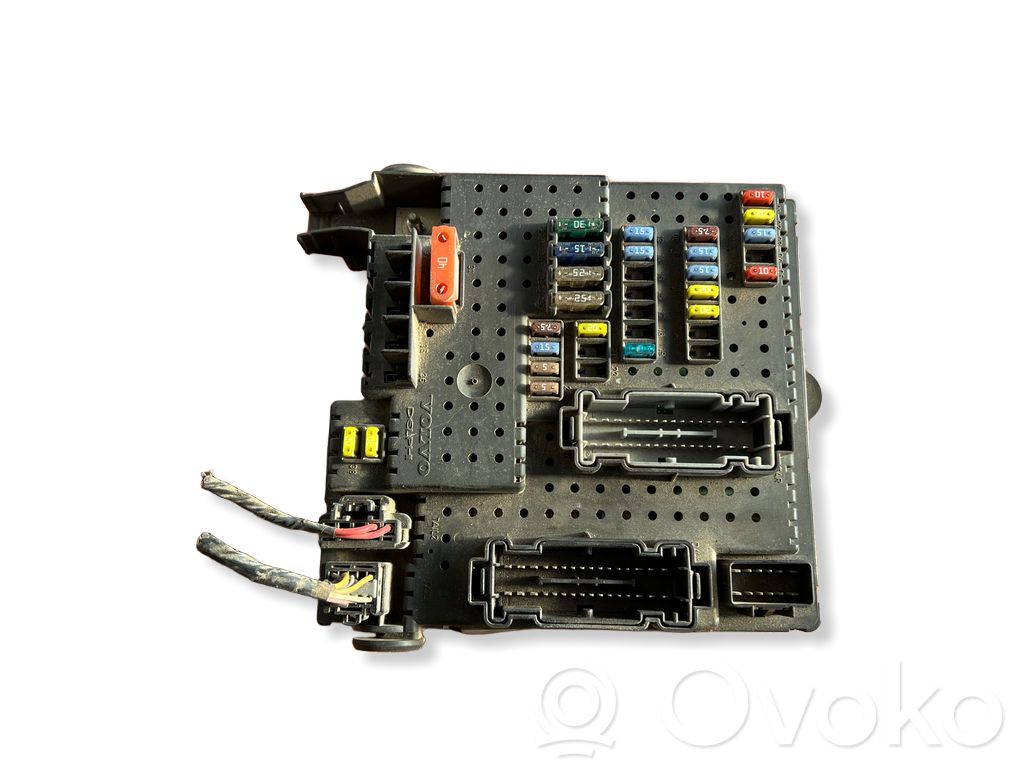 Volvo V70 Fuse module 