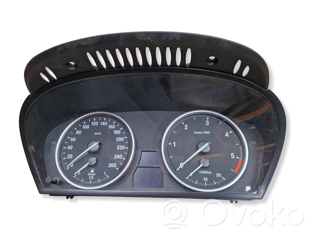 Speedometer (instrument cluster)   110080213,62119177261