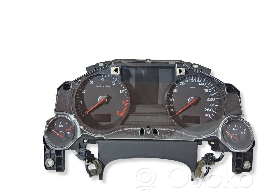 Audi A8 S8 D3 4E Speedometer (instrument cluster) 