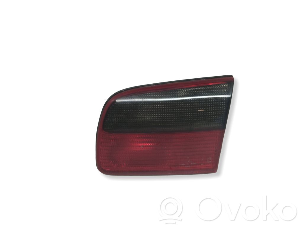 Opel Omega B1 Takaluukun takavalot 