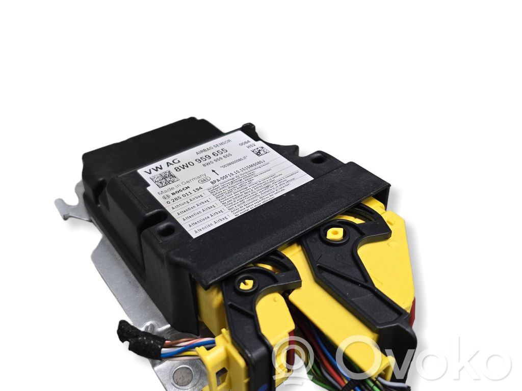 Audi A4 S4 B9 Airbag control unit/module 