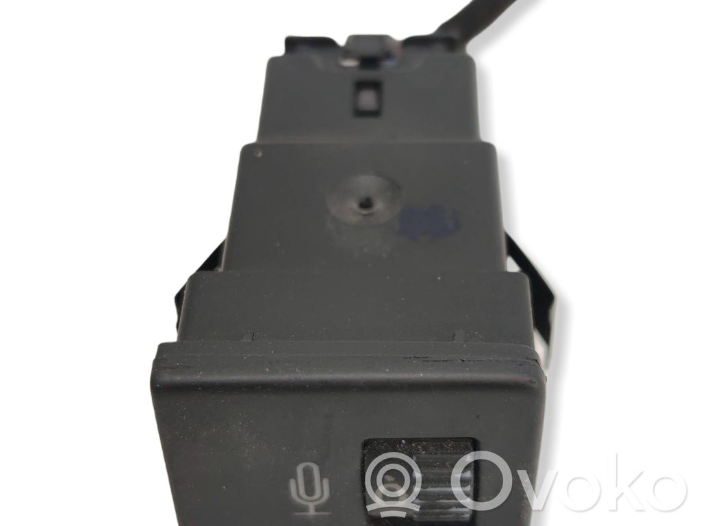 Volkswagen Multivan T5 Mando de control del sonido 