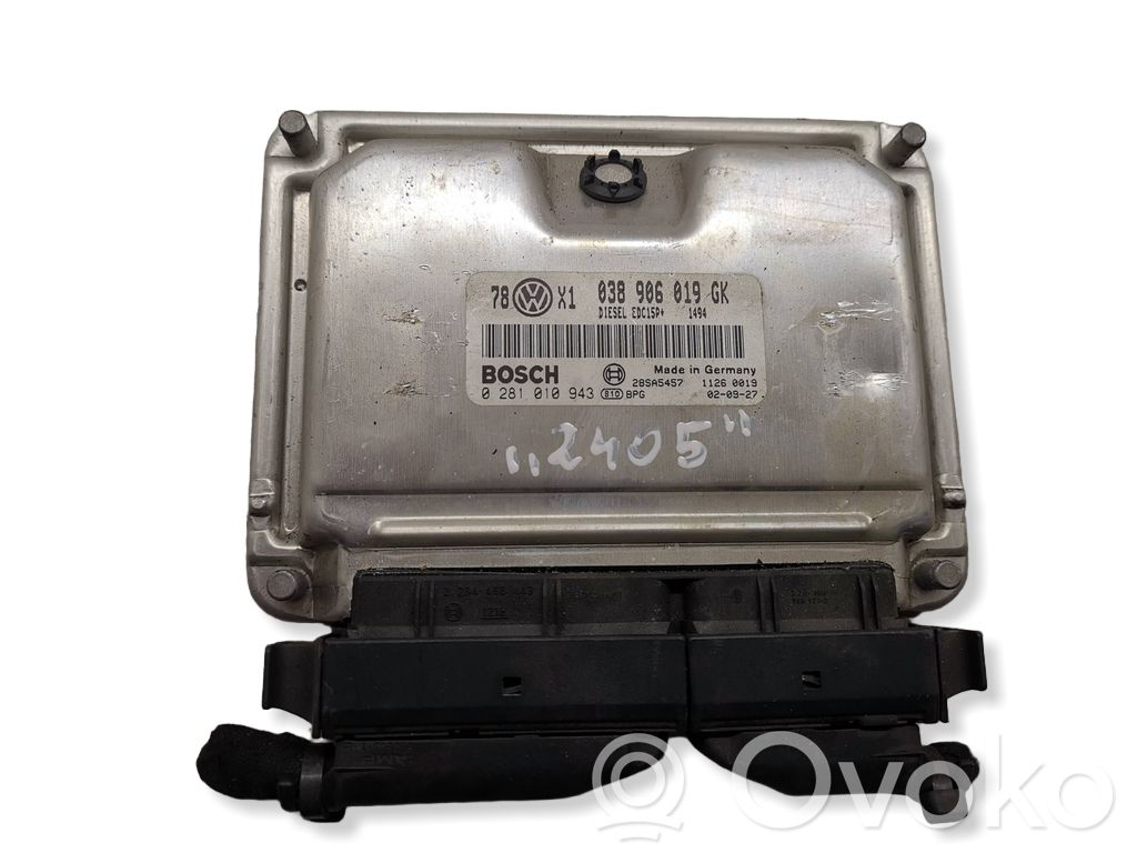 Volkswagen PASSAT B5.5 Engine control unit/module 