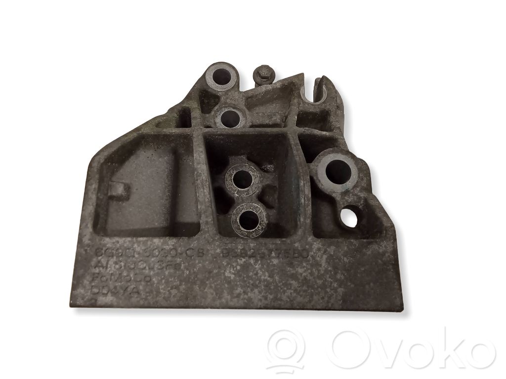Land Rover Evoque I Engine mounting bracket 