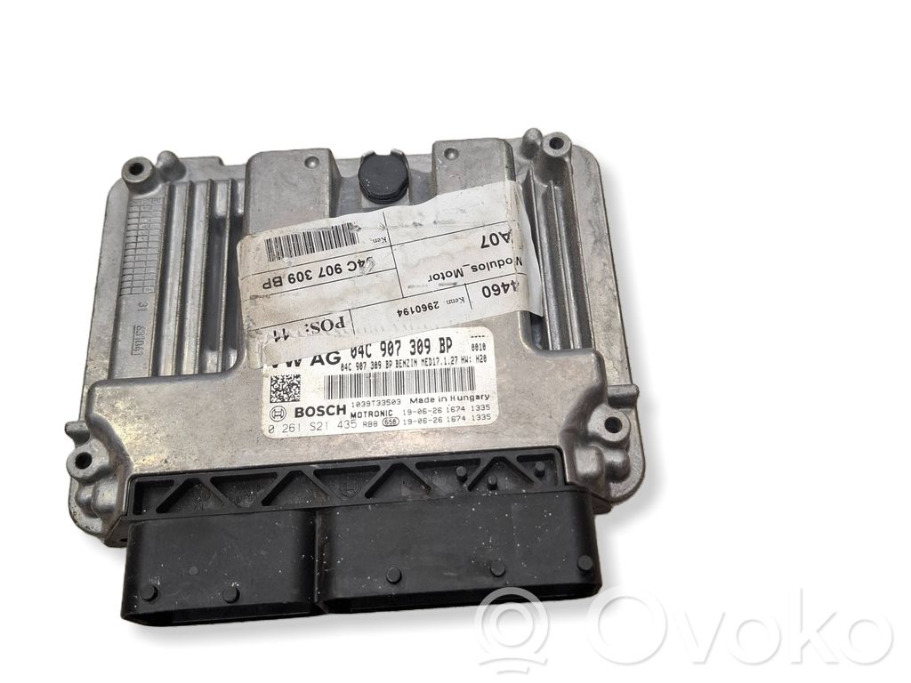 Volkswagen Golf VII Engine control unit/module 