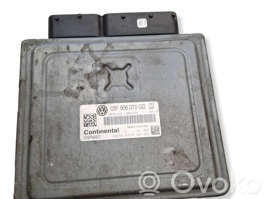 Volkswagen Polo V 6R Engine control unit/module 