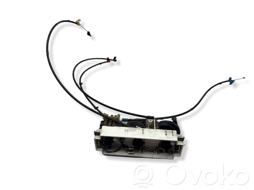 Audi 80 90 B3 Climate control unit 
