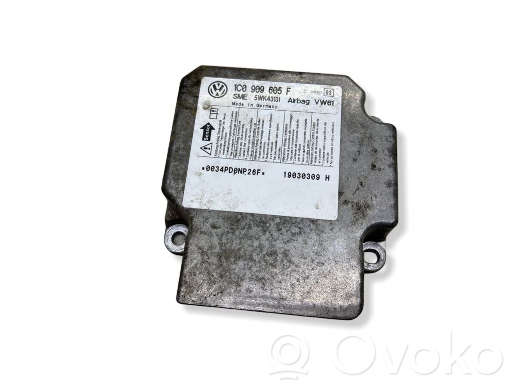Volkswagen Golf IV Airbag control unit/module 