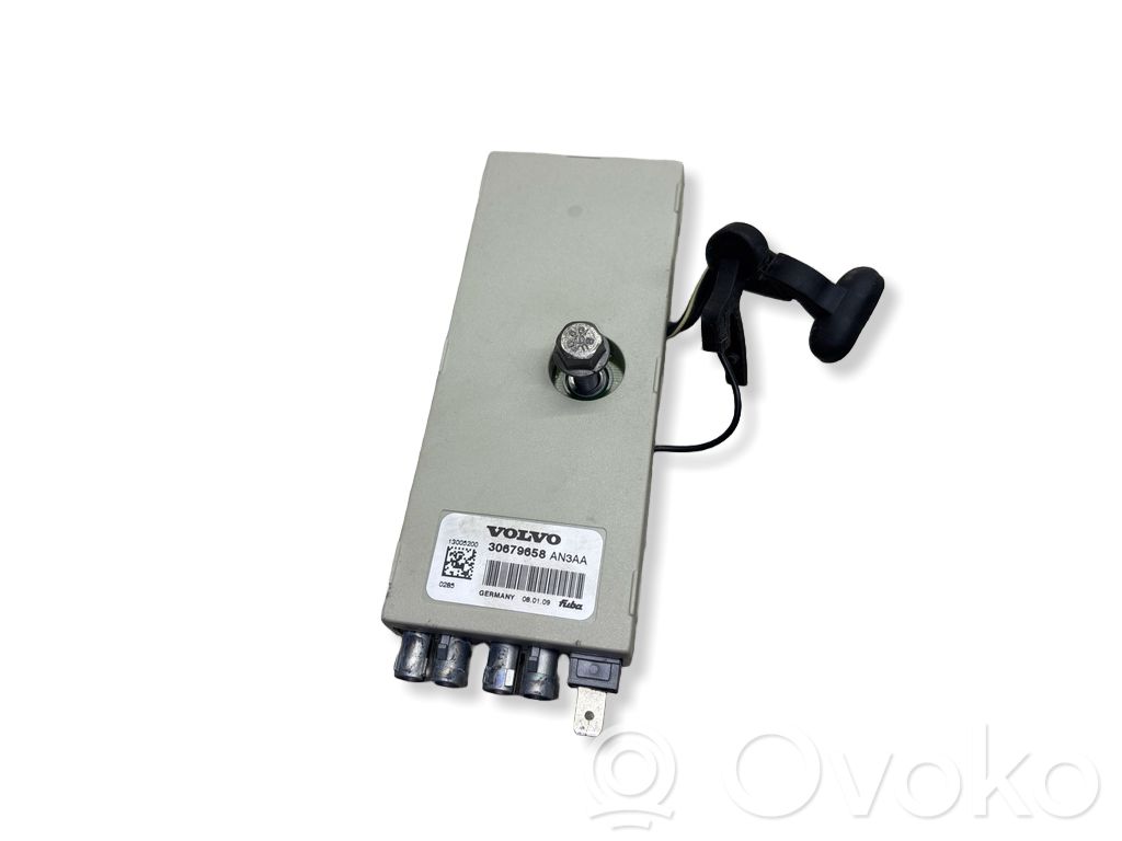 Volvo V70 Antenos stiprintuvas 