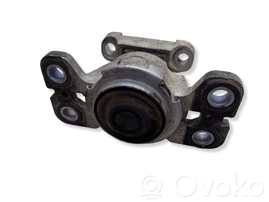 Volvo V70 Soporte de montaje del motor 