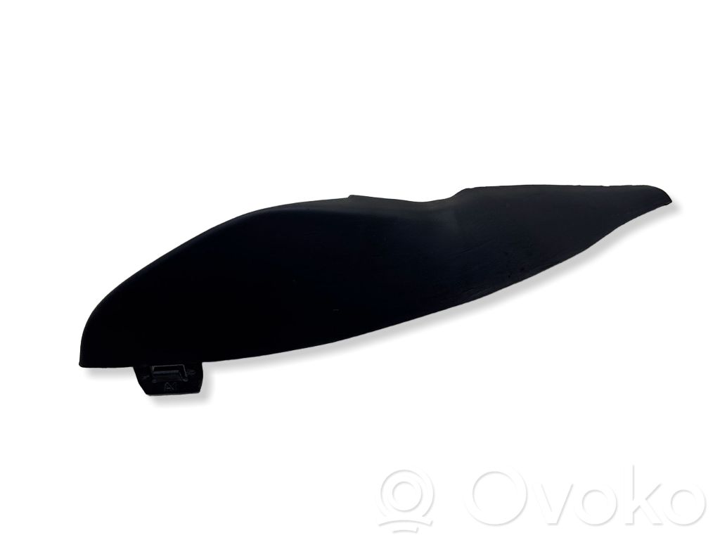 Volvo V70 Windshield trim 