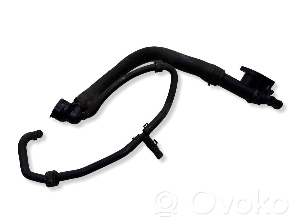 Volkswagen PASSAT B6 Engine coolant pipe/hose 