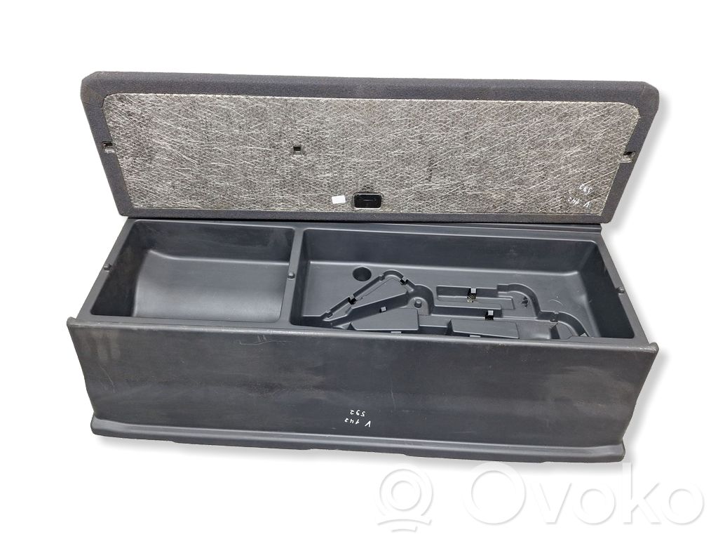 Tool box   649910F030,584110F010B0,584110F010