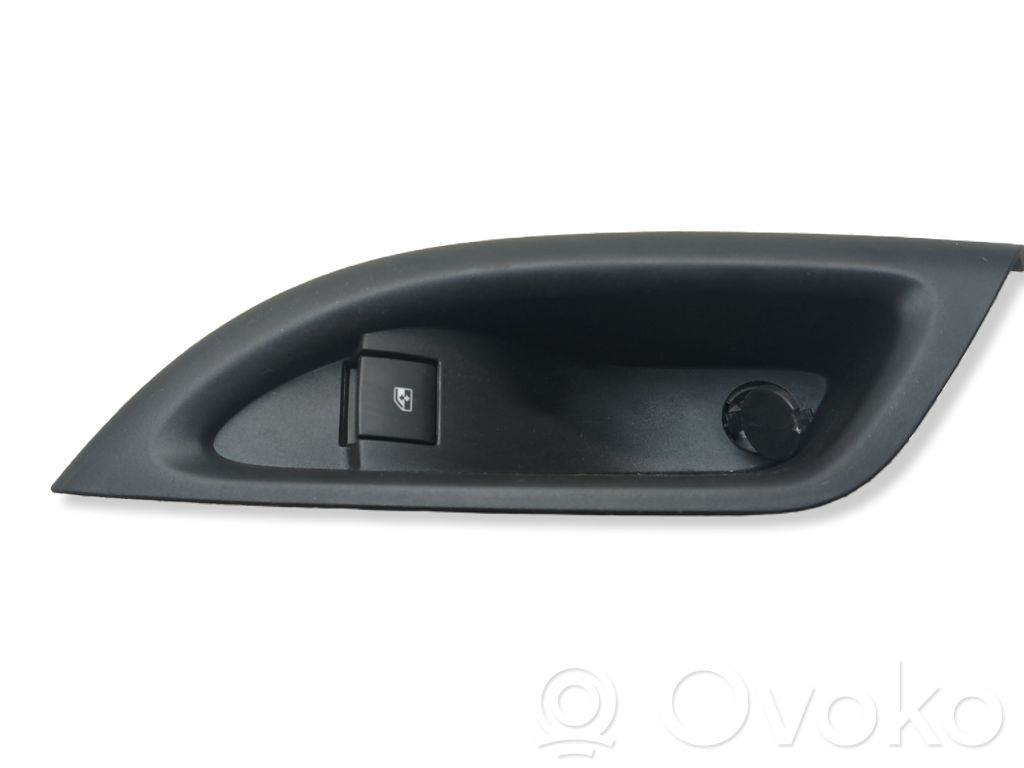 Opel Astra K Elektrisko logu slēdzis 