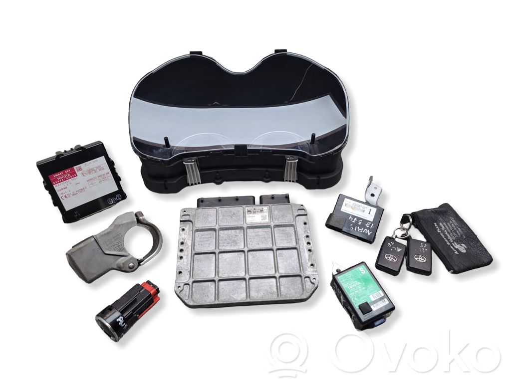 Komputer / Sterownik ECU i komplet kluczy   838000Z500,A70035,K13196,2005DJ0924,4502002170,45020425,61B478000,626864000,8961102011,8966102S20,8974002011,8978402020,899040D031,8999002070,899985201,MB2325003961,MB2759000411