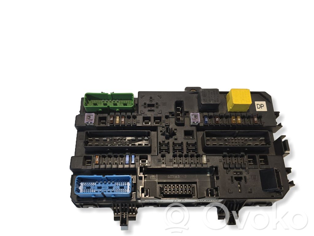 Opel Astra H Drošinātāju bloks 