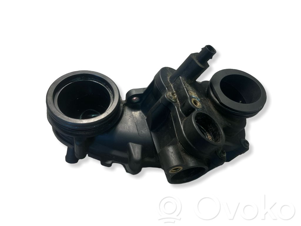 Audi Q7 4M Termostats / termostata korpuss 