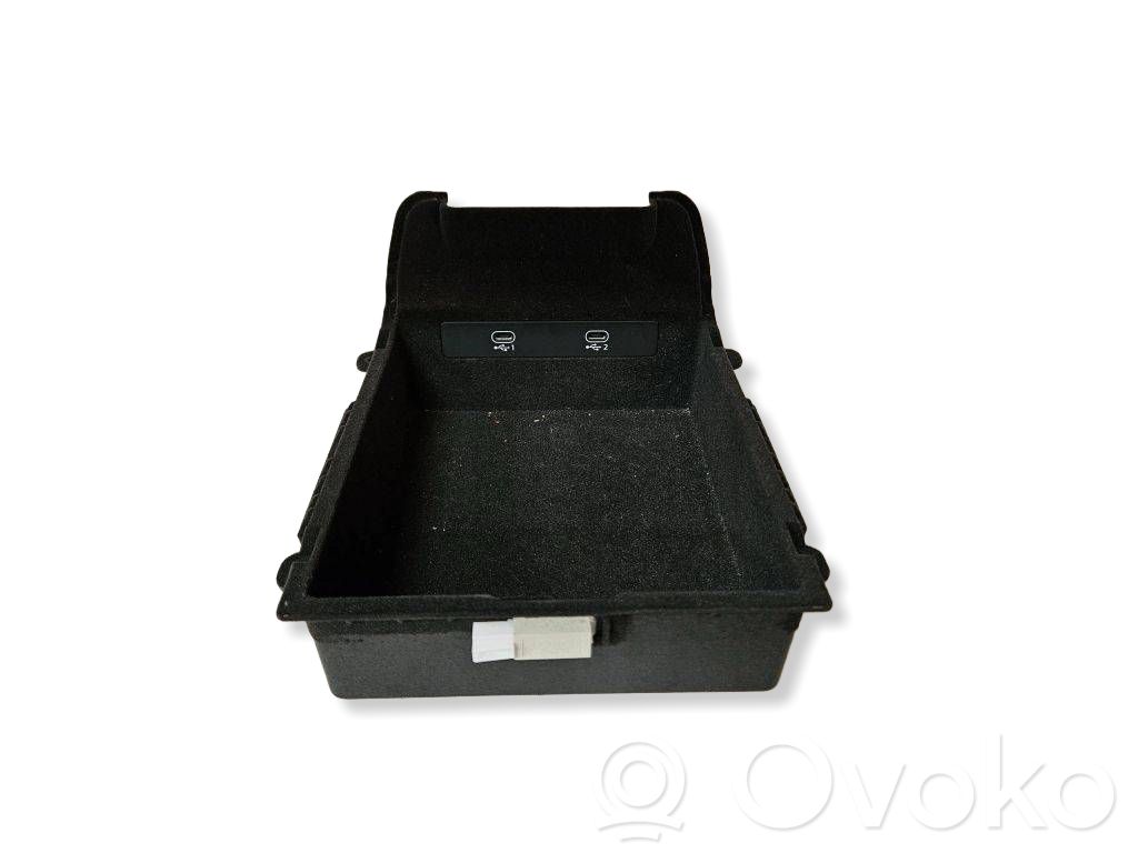 Audi A6 S6 C8 4K USB socket connector 