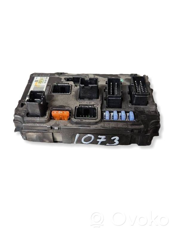 Módulo de fusible   9656148180,S120017001H,BSCA0400