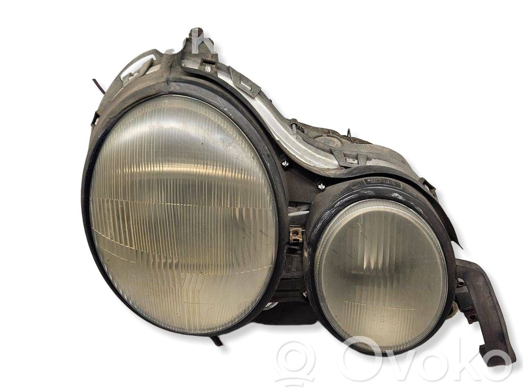 Mercedes-Benz E W210 Scheinwerfer 