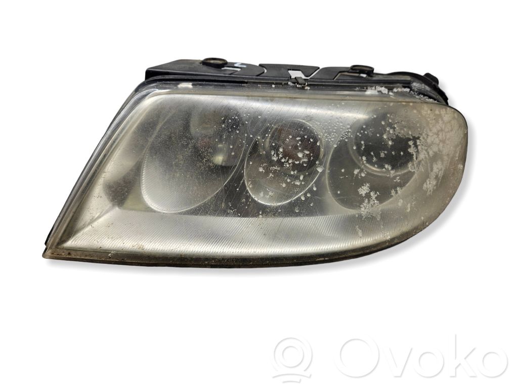 Volkswagen PASSAT B5.5 Phare frontale 