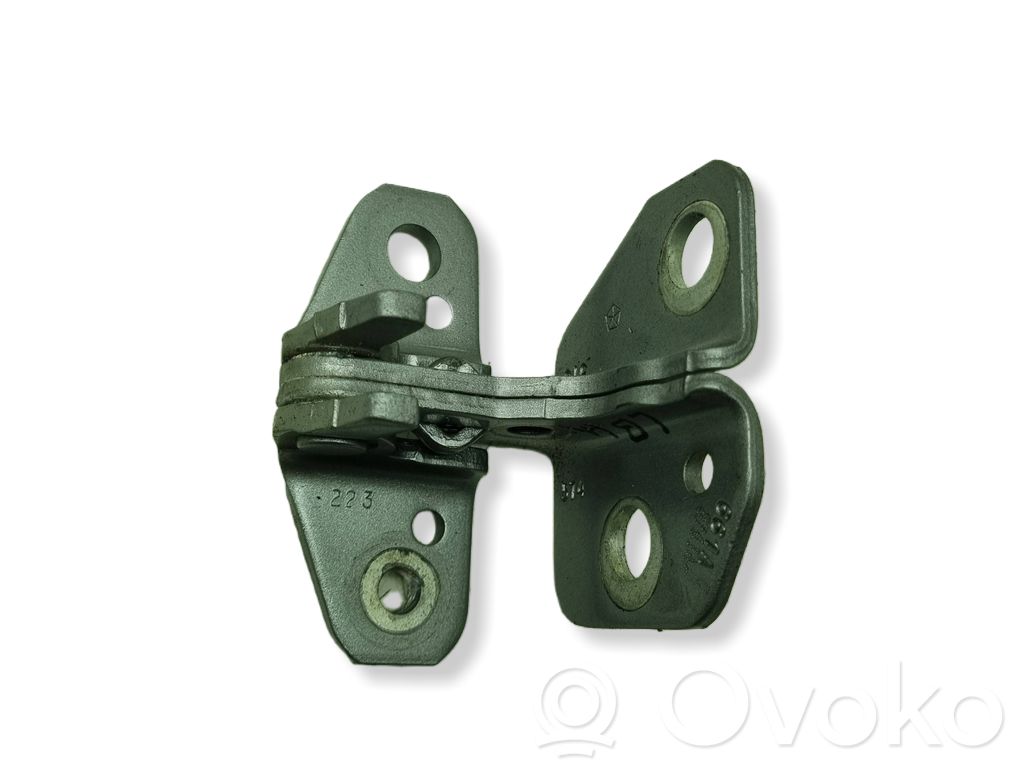 Rear door upper hinge   A733