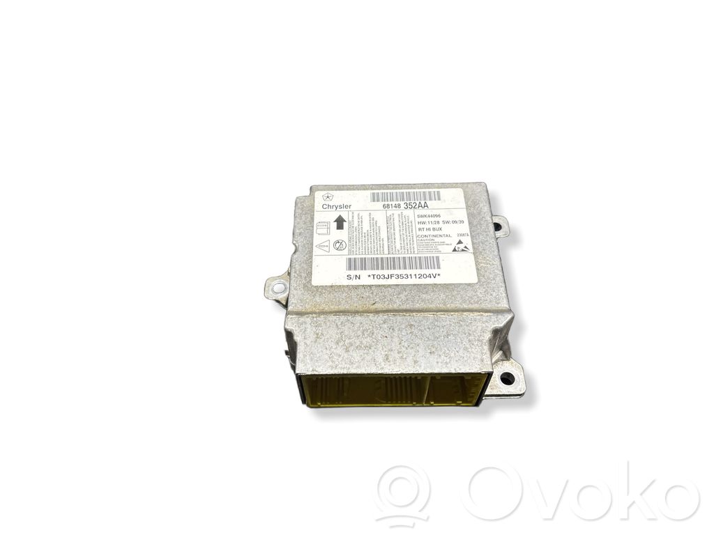 Chrysler Grand Voyager V Airbag control unit/module 