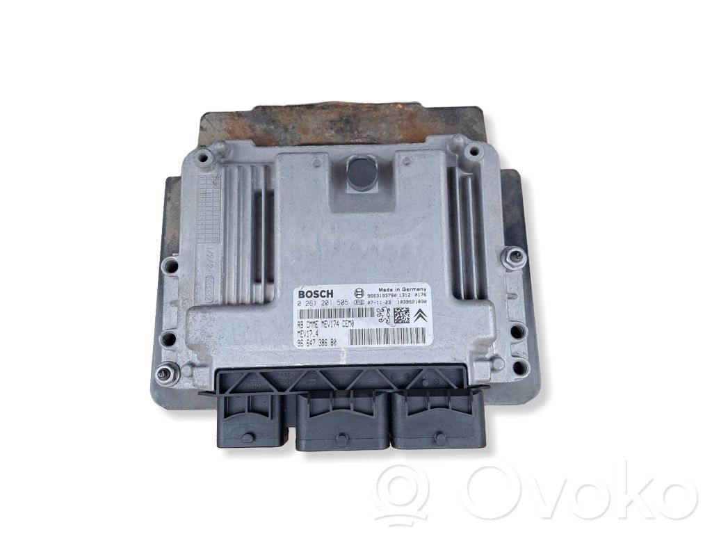Peugeot 308 Engine control unit/module 