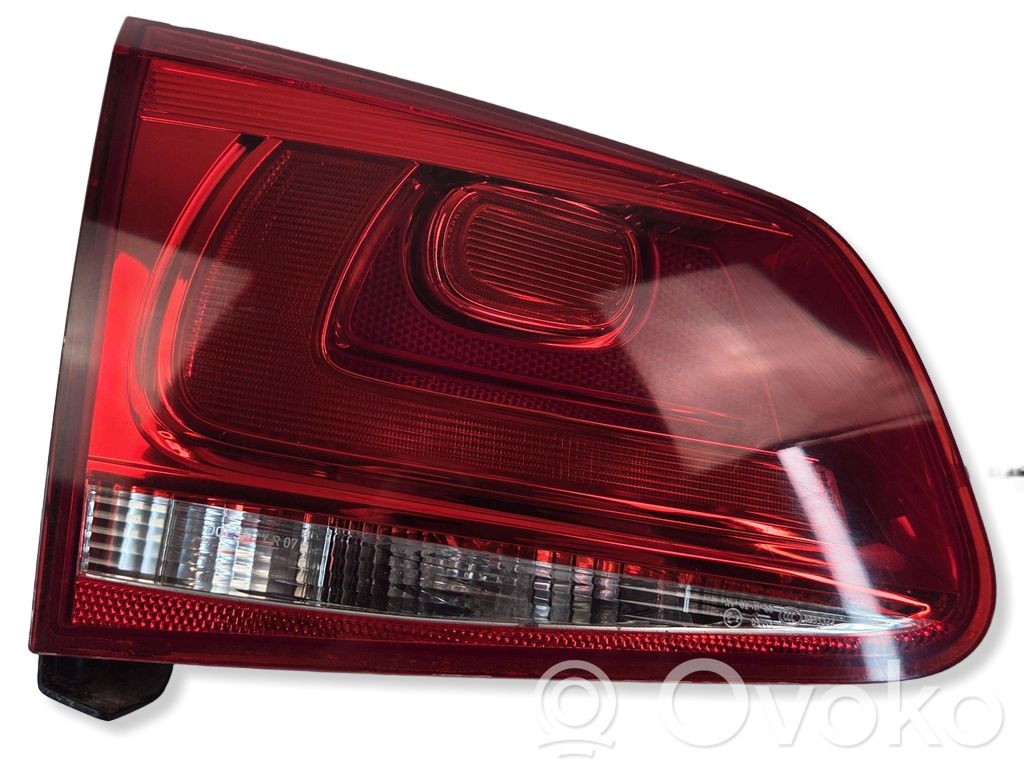 Lampy tylnej klapy bagażnika   7P6945093C4CAR,7P6945093C