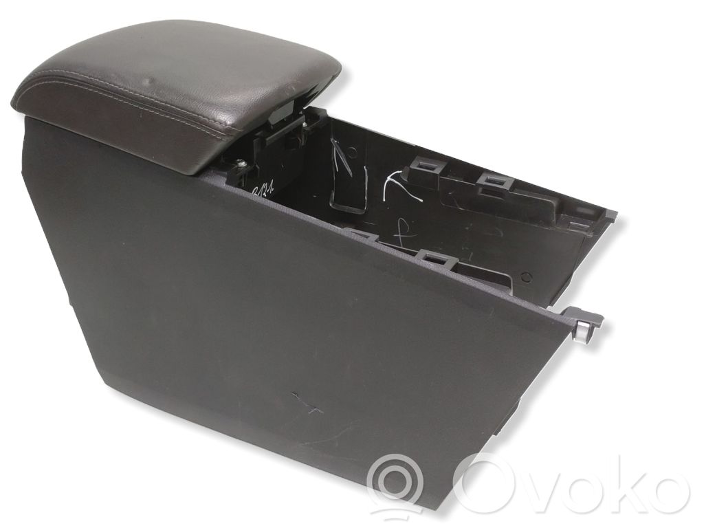 Armrest   GMC464951,GMC464961,GML864441,GML864951,GML864961