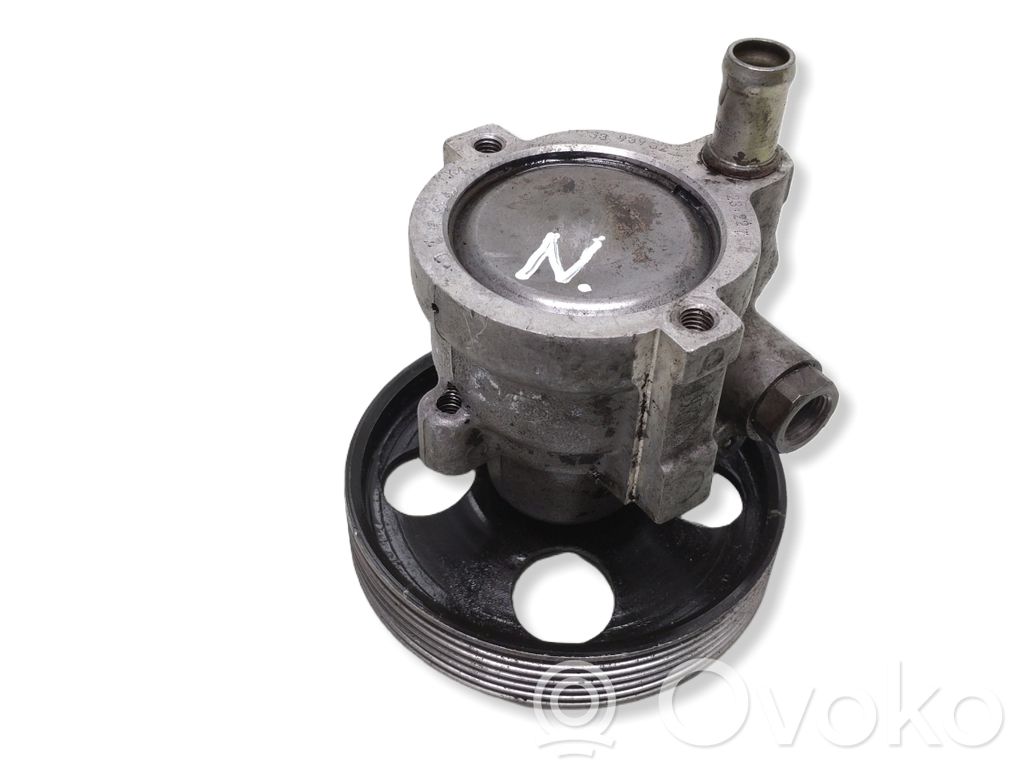 Power steering pump   111040