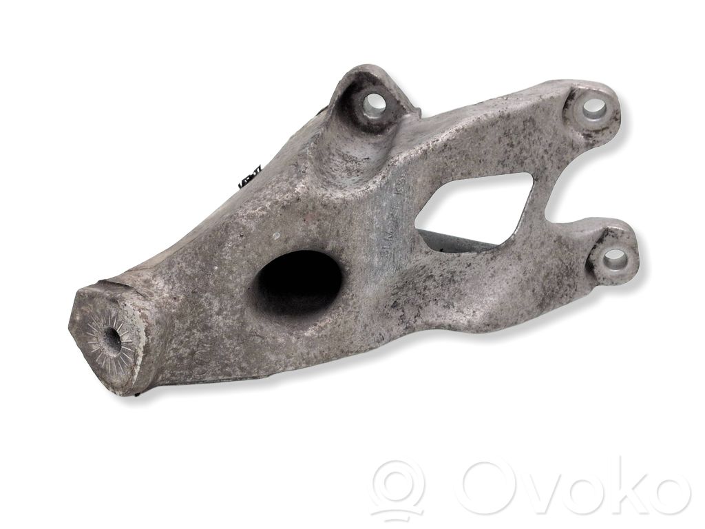 Engine mounting bracket   8K0199307