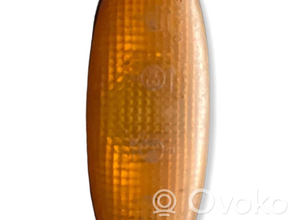 Mazda 626 Front fender indicator light 