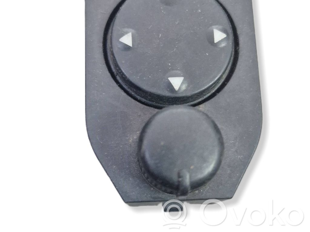Audi A4 S4 B5 8D Wing mirror switch 
