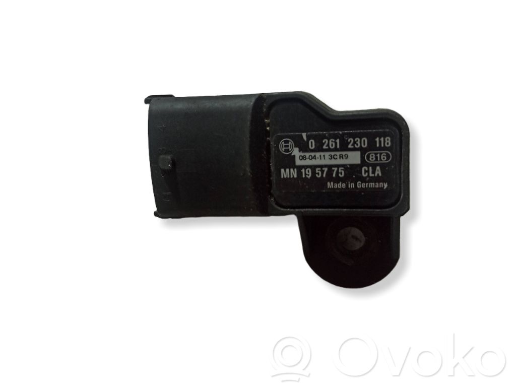 Toyota Corolla E120 E130 Air pressure sensor 