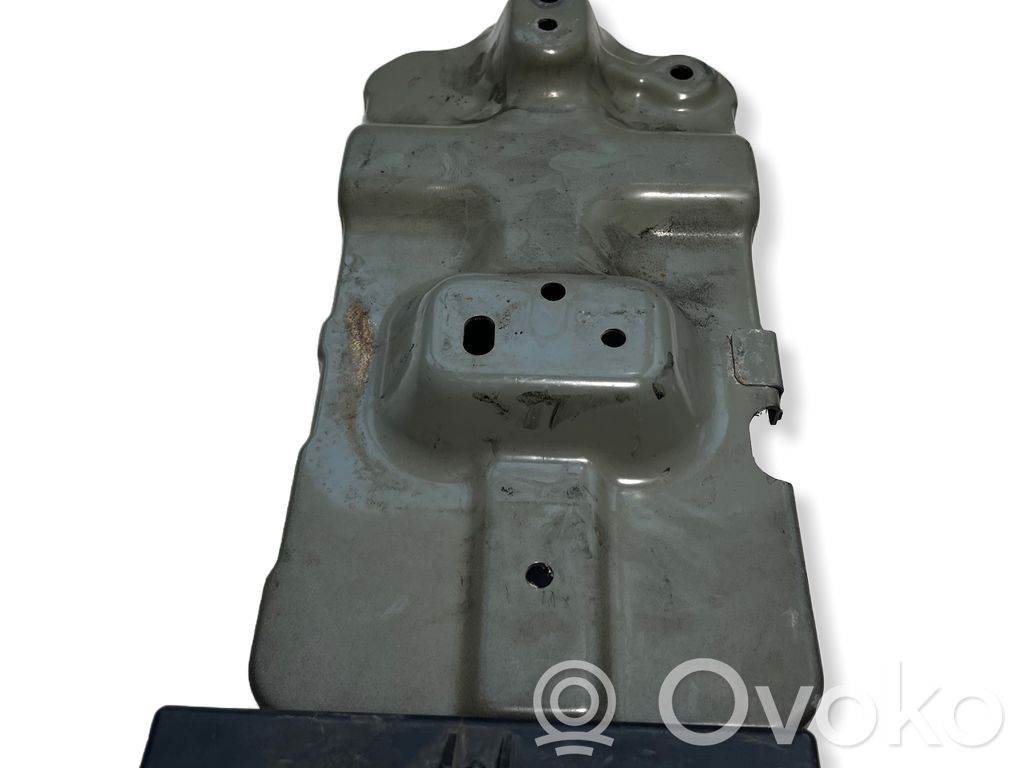 Chevrolet Captiva Battery tray 