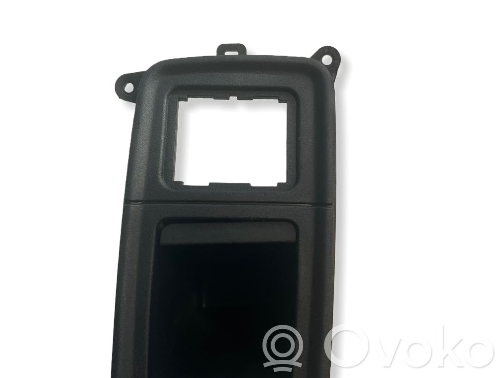 Dodge RAM 1500 DS Glove box 