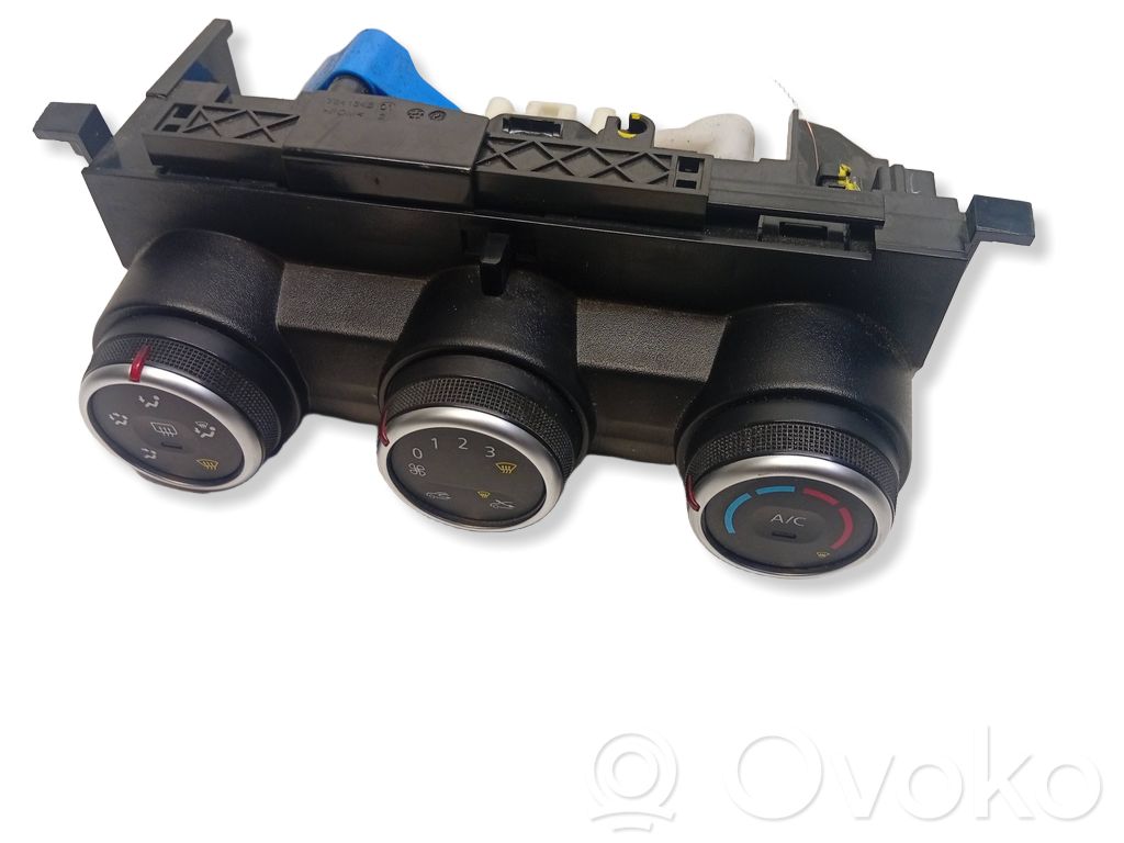 Dacia Duster II Climate control unit 