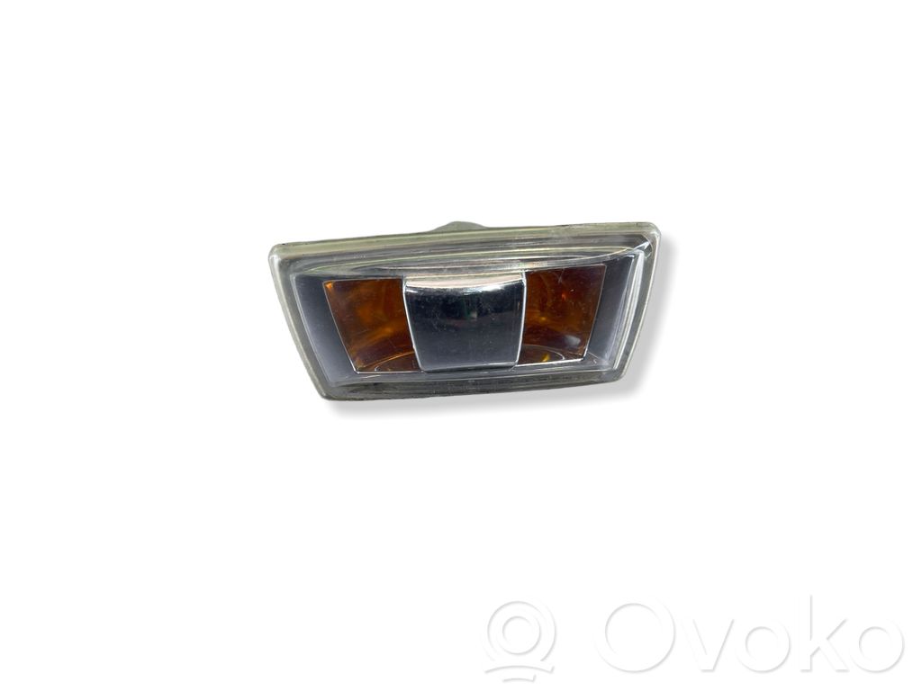Opel Insignia A Front fender indicator light 
