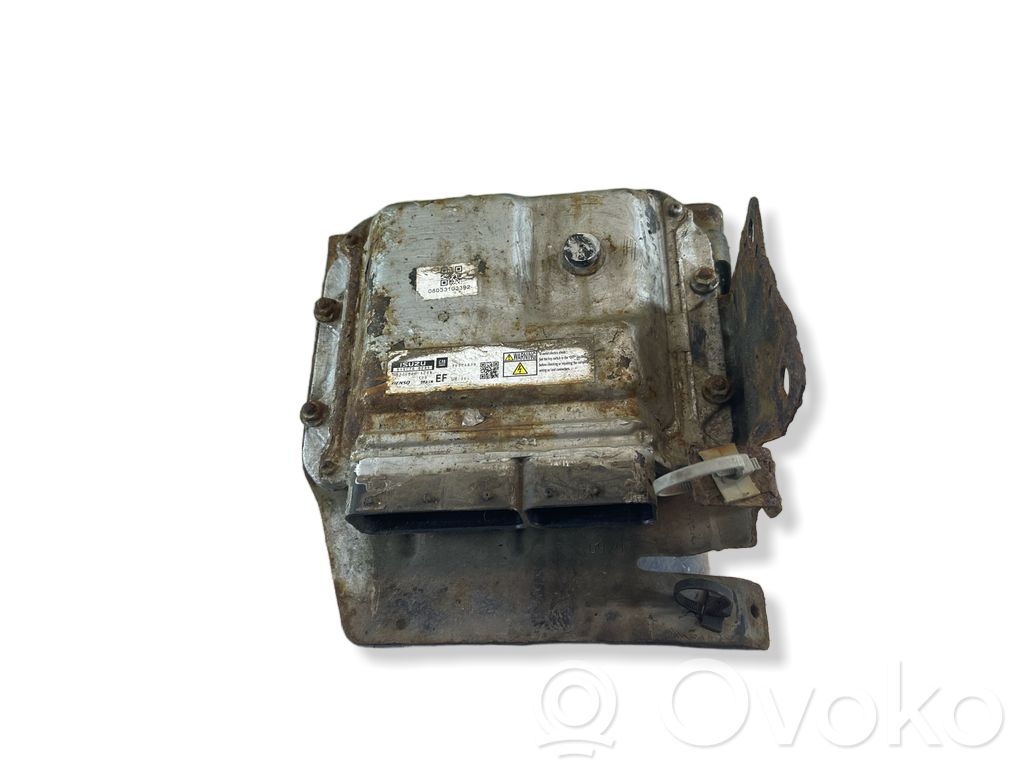 Opel Astra H Engine control unit/module 