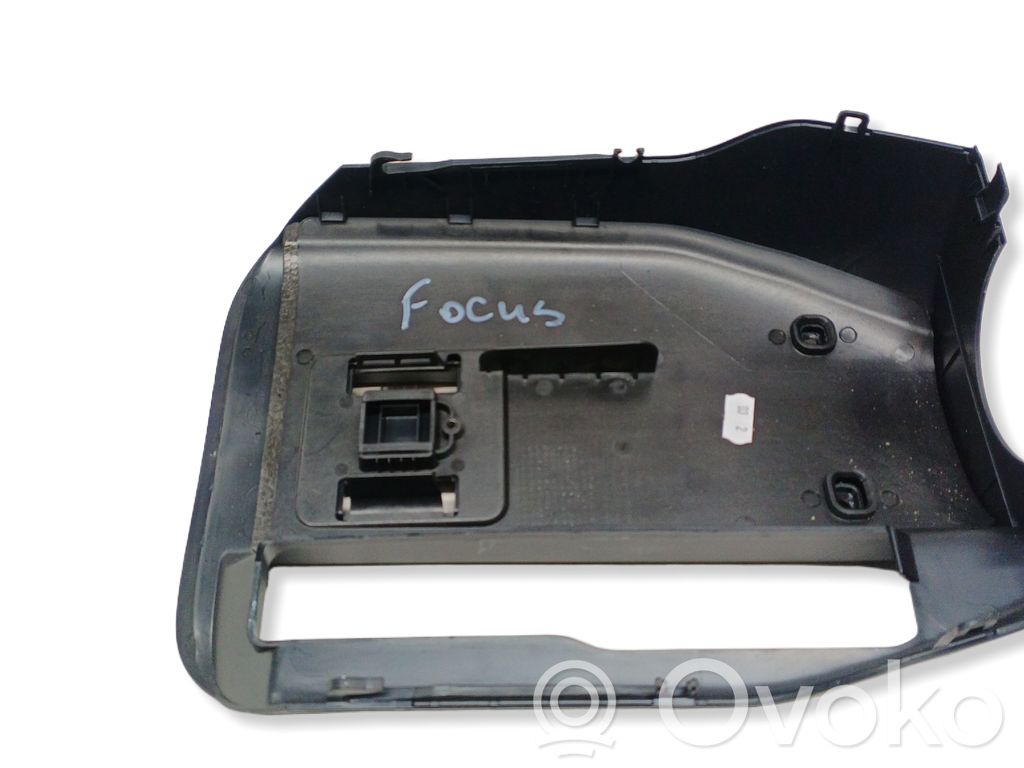 Ford Focus Steering wheel trim 