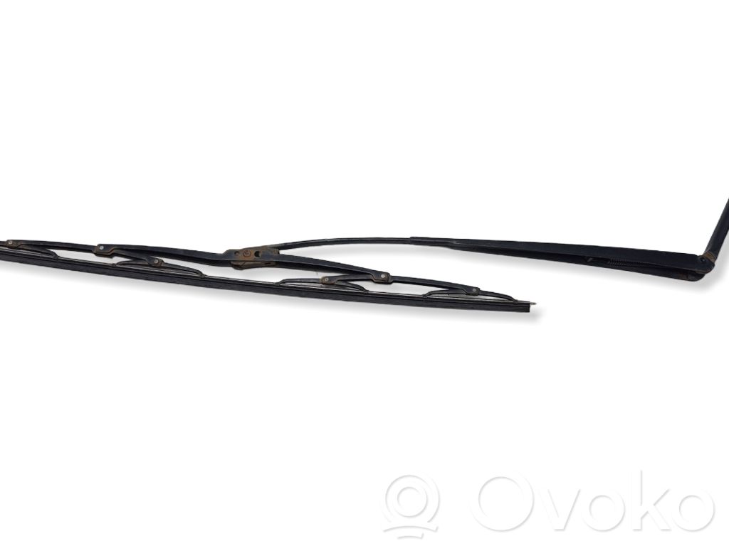 Audi A6 S6 C5 4B Wischerarm vorne 