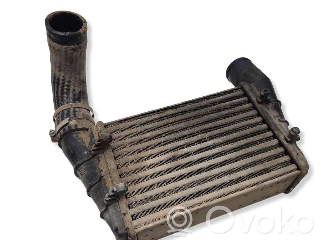 Audi A6 S6 C5 4B Interkūlerio radiatorius 