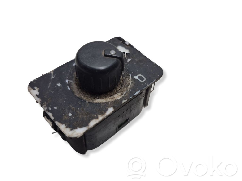 Audi A6 S6 C5 4B Wing mirror switch 