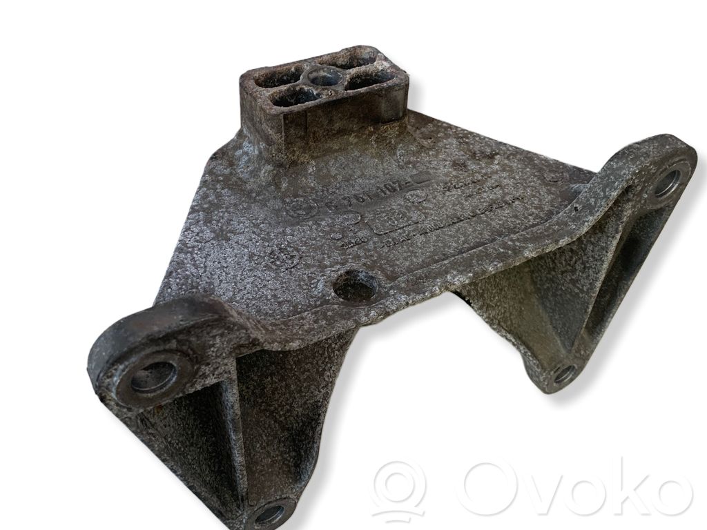 BMW 5 E60 E61 Gearbox mounting bracket 