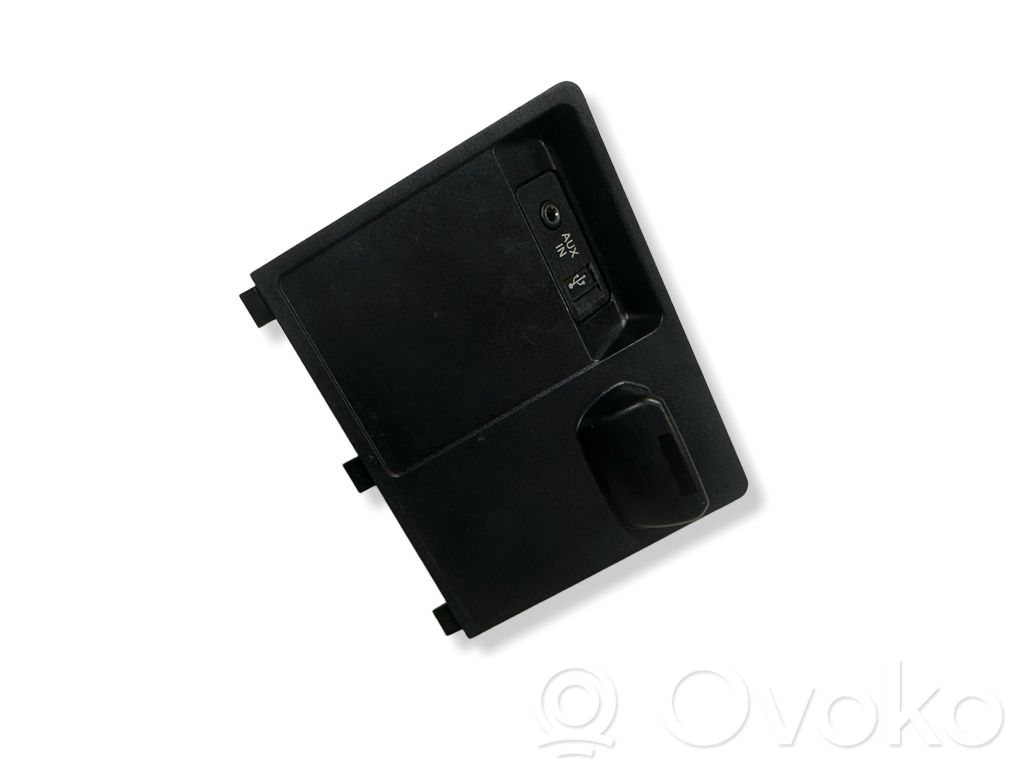 BMW X5 E70 AUX in-socket connector 