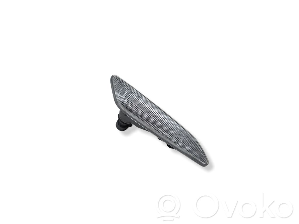 Peugeot 807 Seitenblinker 
