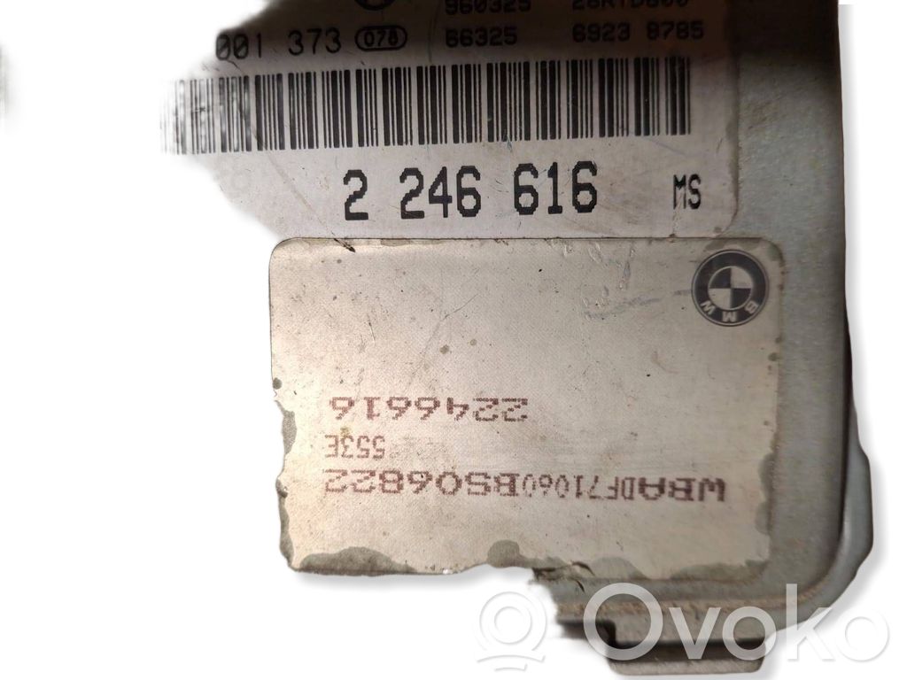 BMW 5 E39 Engine control unit/module 