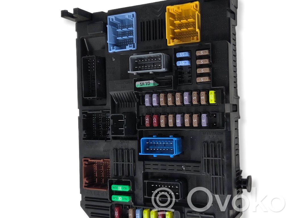 Peugeot 2008 II Fuse box set 
